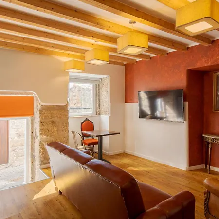 Memorias Charme Residences Ковильян