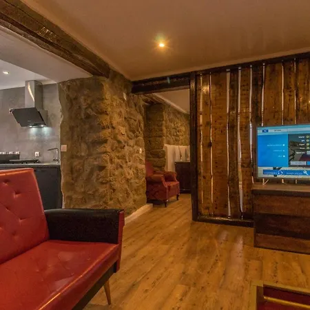 Memorias Charme Residences Ковильян